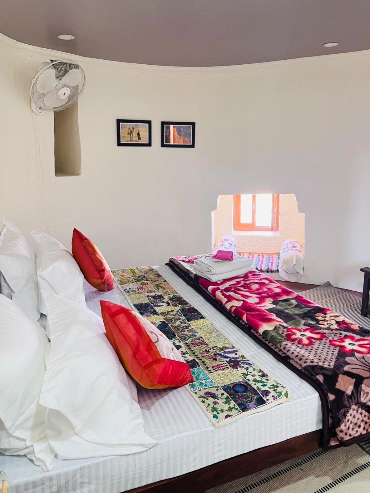 Hotel Mirage Jaisalmer Bagian luar foto